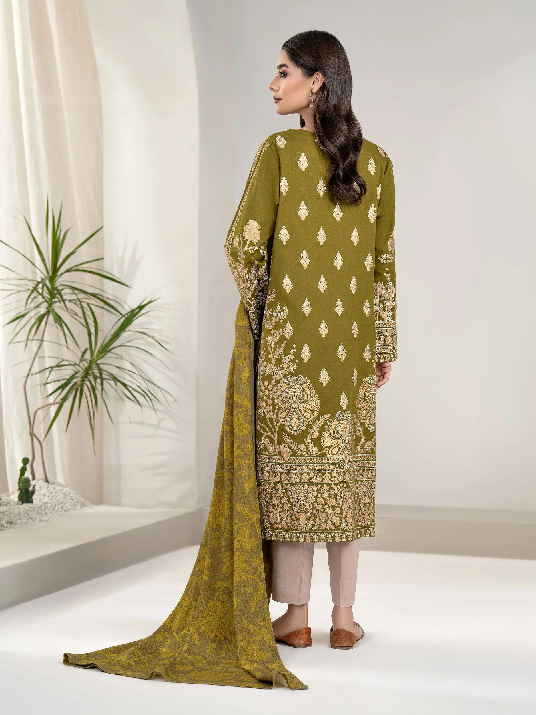 2 Piece Khaddar Suit-Embroidered (Unstitched)